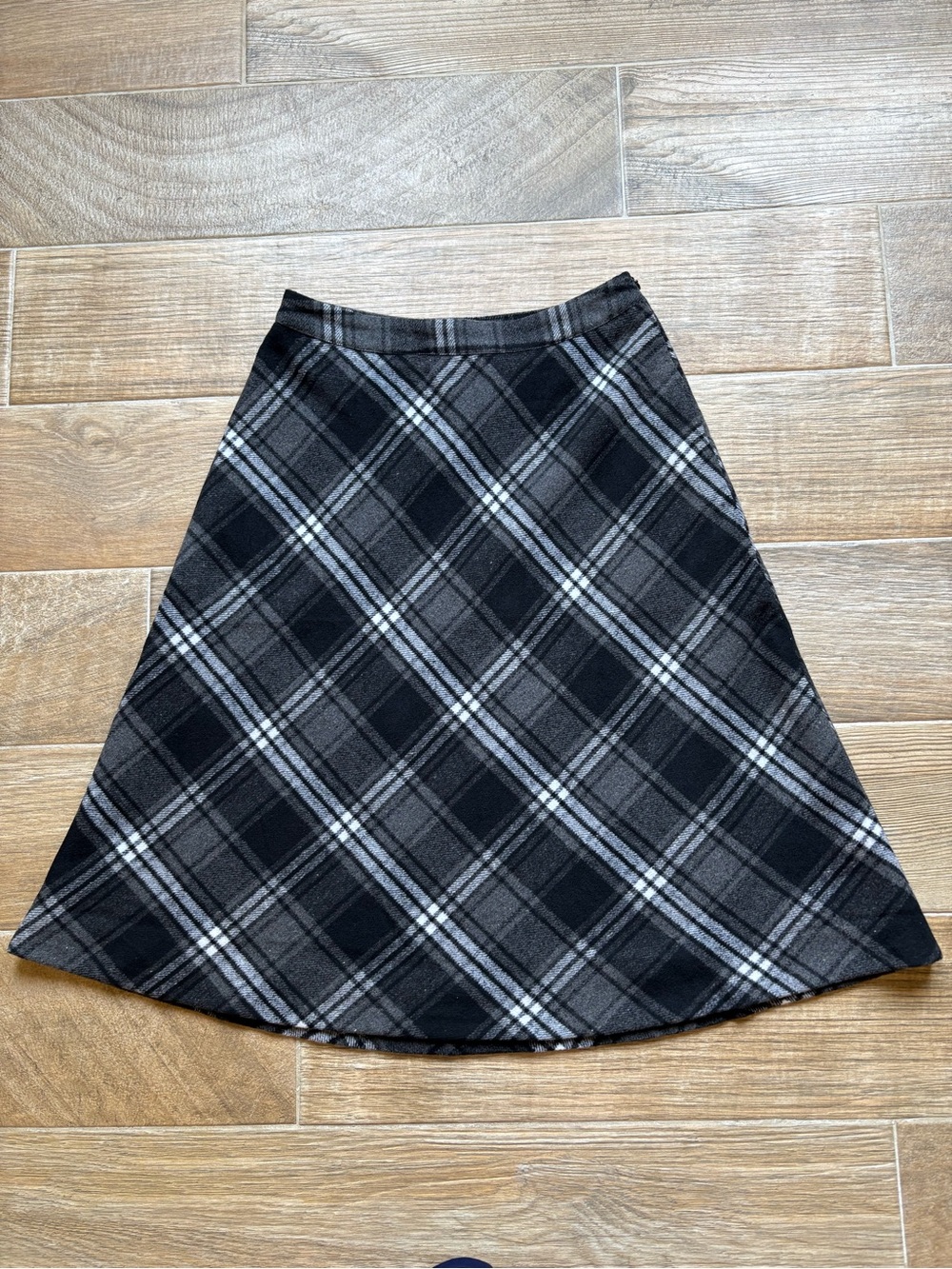 Dennis Basso Wool Blend Black and Gray Plaid A-Line Skirt, Size 4, NWOT